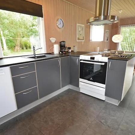 2 Bedroom Beautiful In Gedser